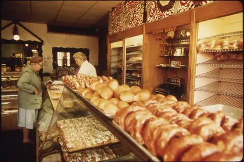 Maple Leaf Bakery photo 2